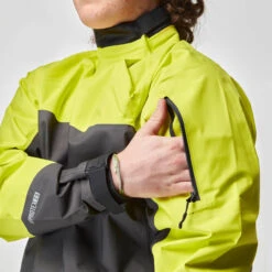 NRS Men's Endurance Splash Jacket(2025) 13 NRS Men's Endurance Splash Jacket(2025) -WCK WaterSports Gear 20010 08 Graphite Model ArmPocket 120224 2000x2000 74283.1743716089